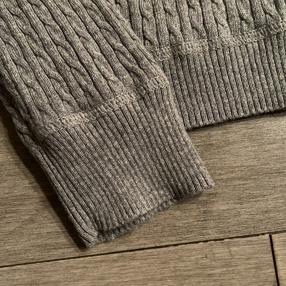 ESPRIT Classic Scoop Neck Grey Cotton and Cashmere Sweater. Size Small. - Picture 5 of 9